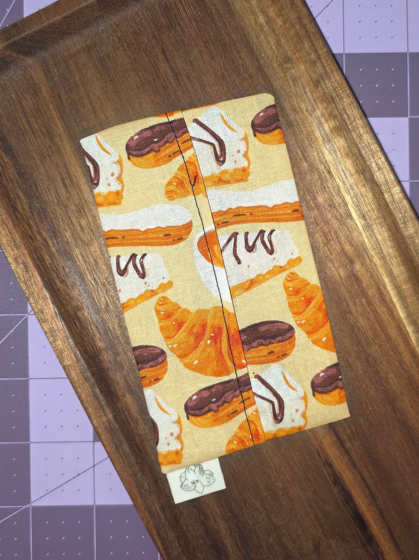 Warm Pastry Tissue Pouch