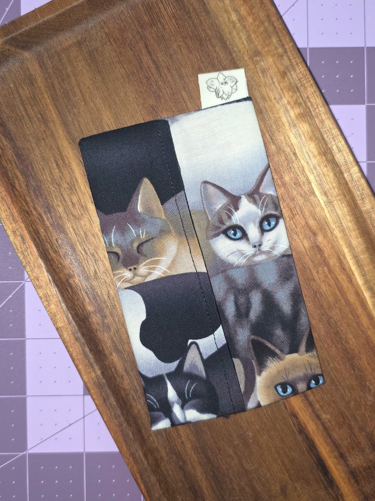 Neutral Cats Tissue Pouch