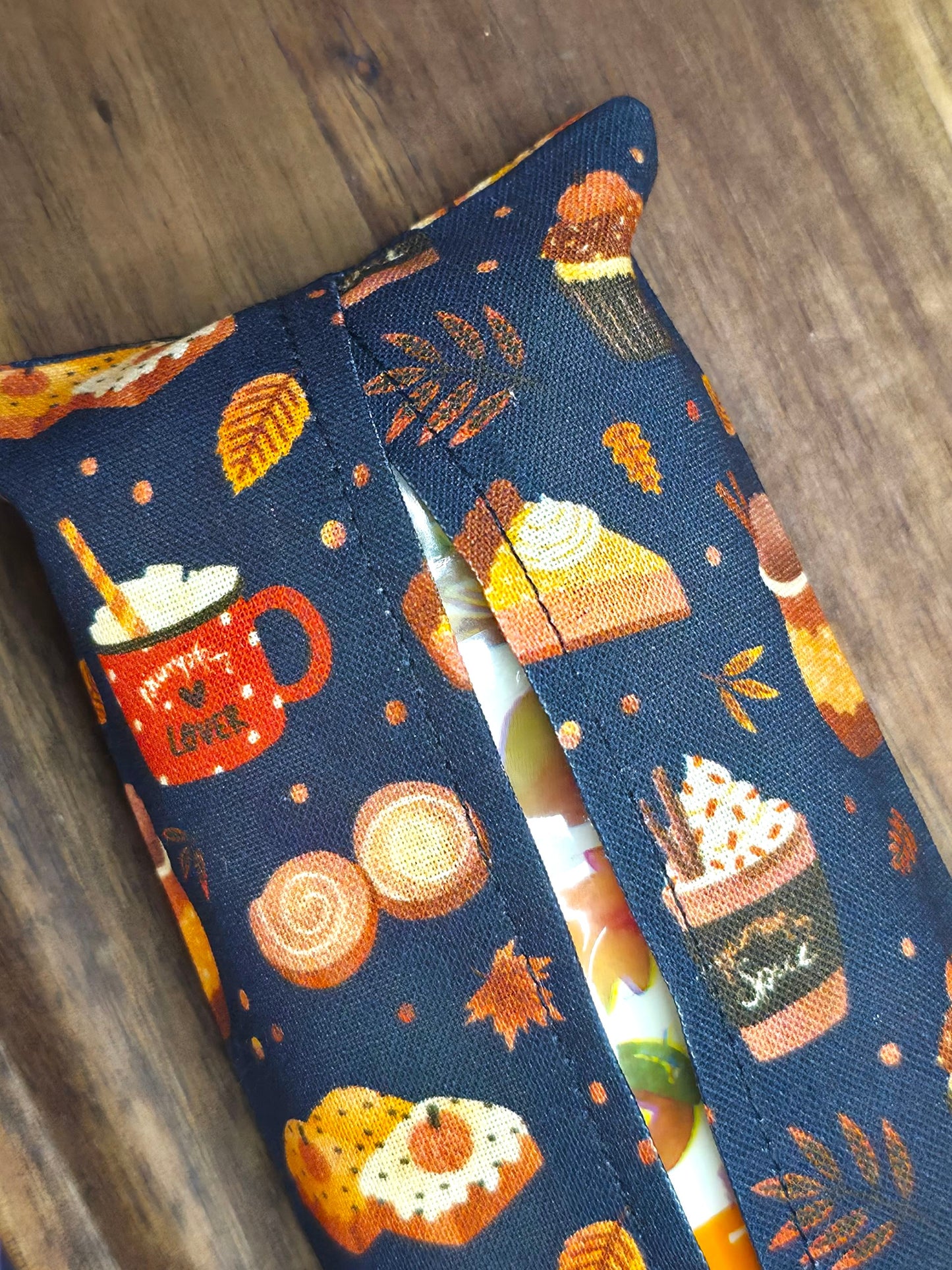 Autumn Pastry Tissue Pouch